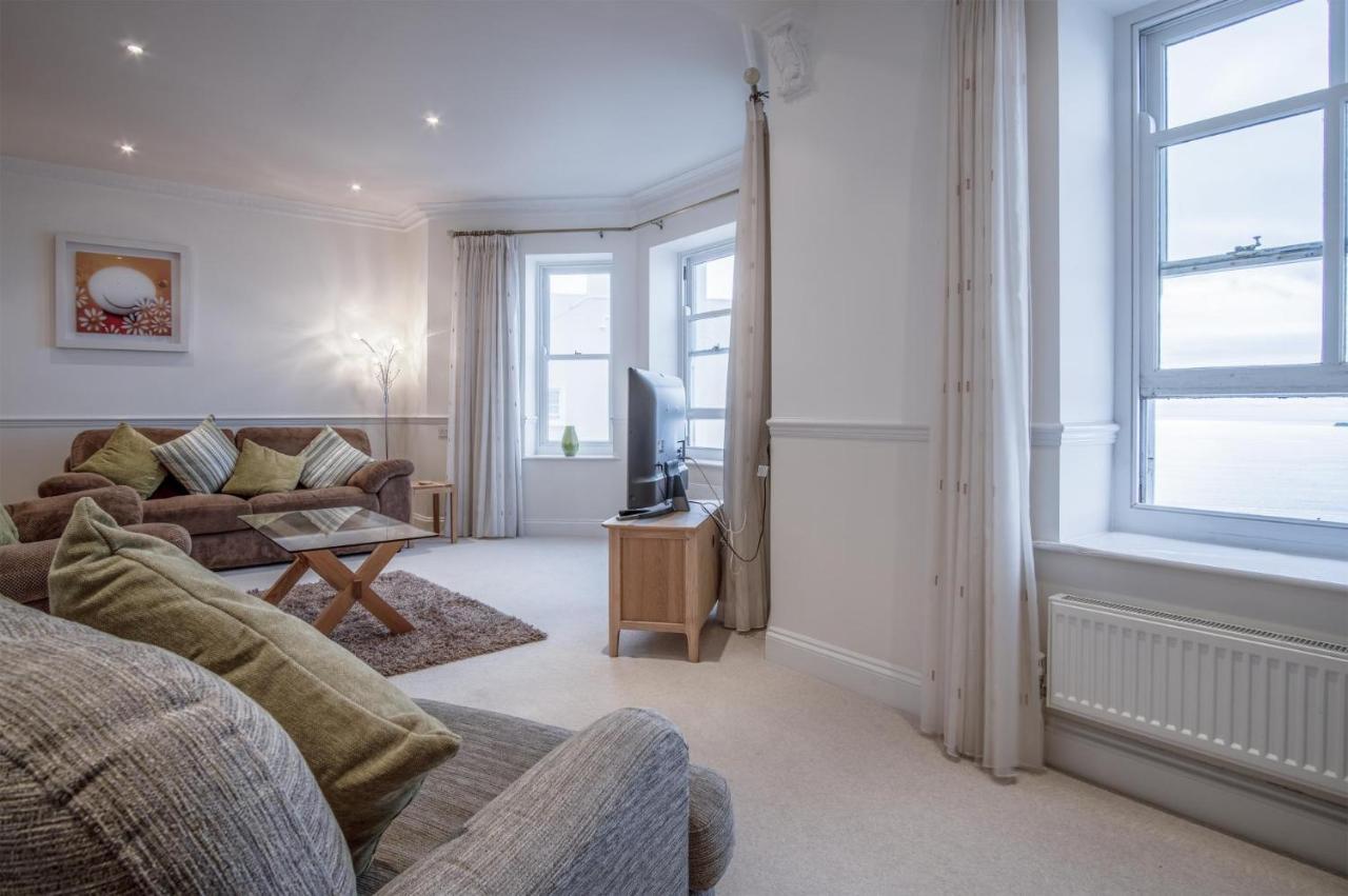South Beach View - 2 Bedroom Apartment - Tenby Exterior photo